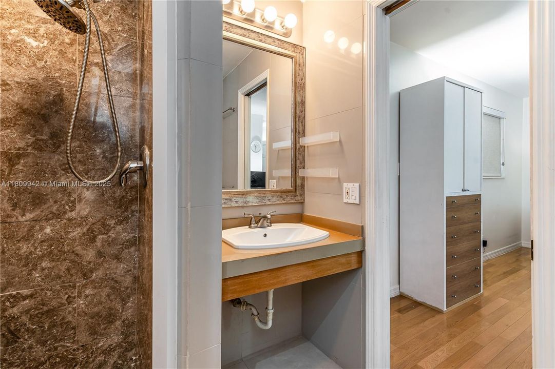 En Venta: $340,000 (3 camas, 2 baños, 1496 Pies cuadrados)