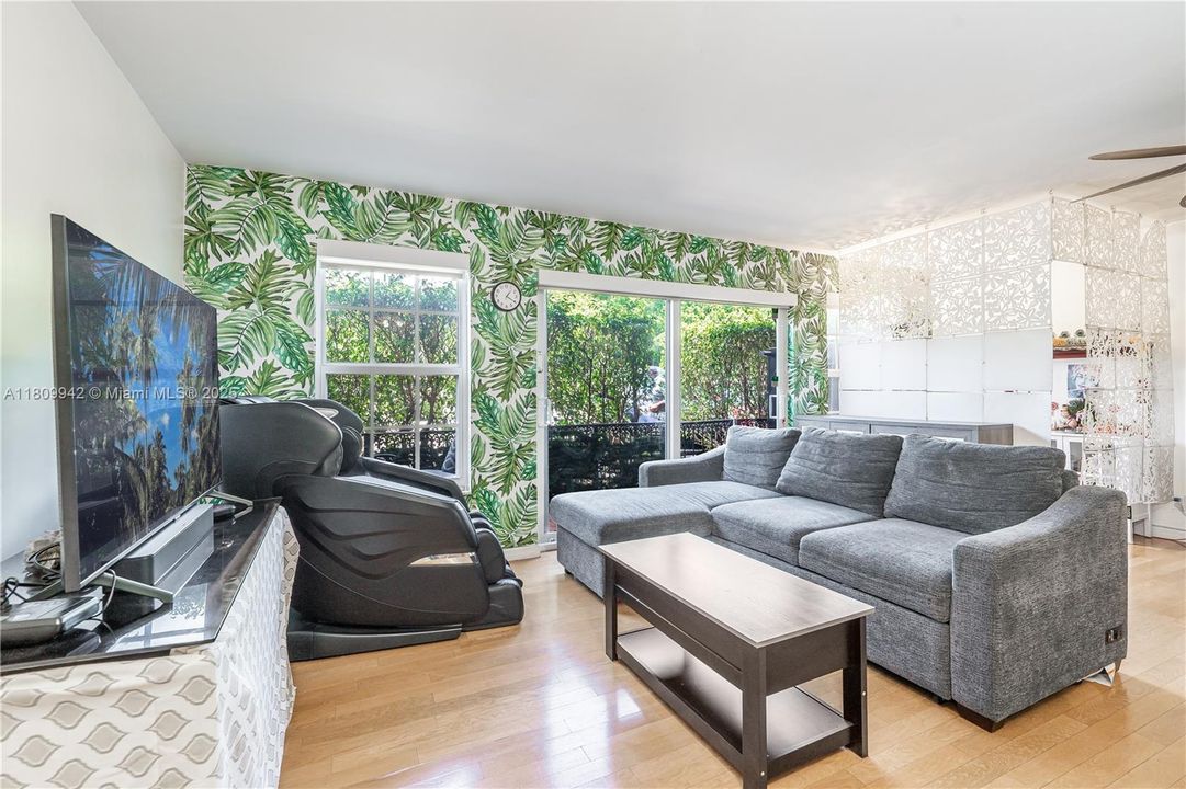 En Venta: $340,000 (3 camas, 2 baños, 1496 Pies cuadrados)