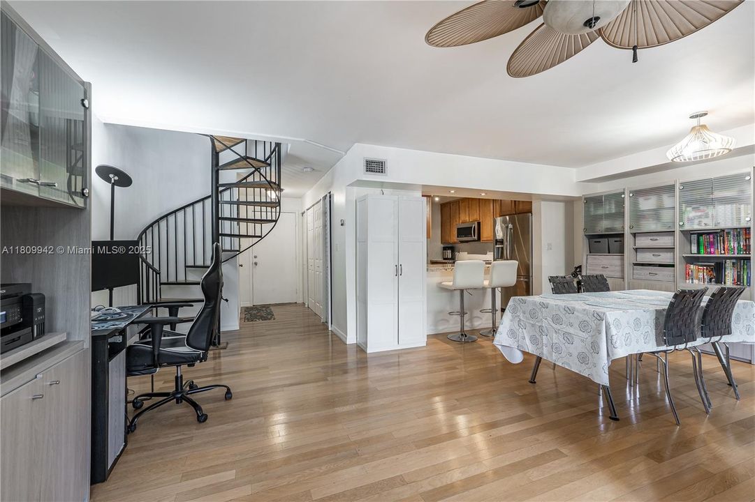 En Venta: $340,000 (3 camas, 2 baños, 1496 Pies cuadrados)