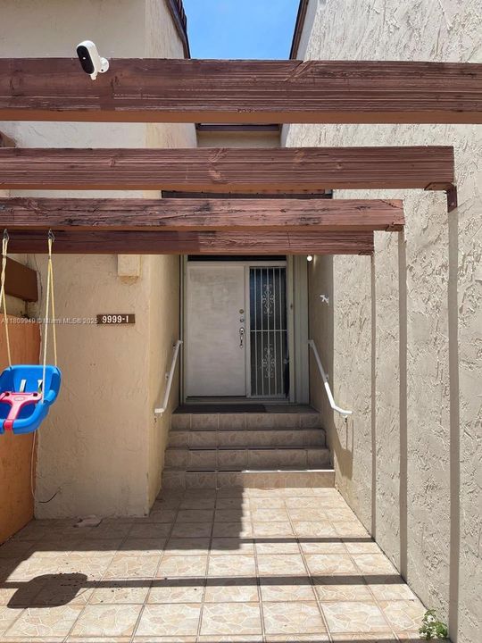 For Sale: $359,000 (3 beds, 2 baths, 1314 Square Feet)