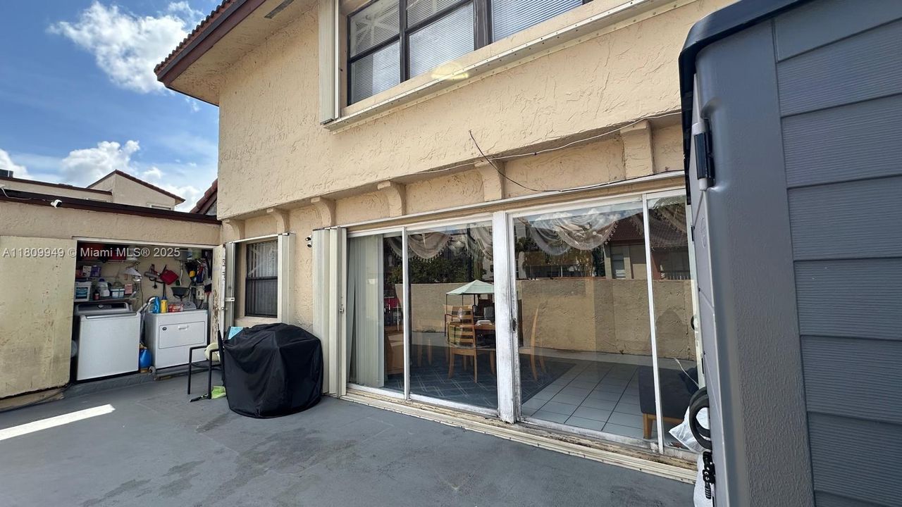 For Sale: $359,000 (3 beds, 2 baths, 1314 Square Feet)