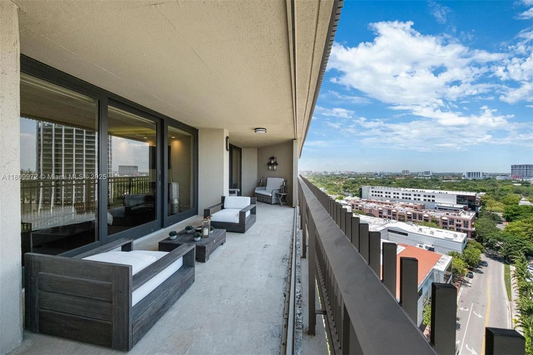 待售: $2,850,000 (3 贝兹, 3 浴室, 2403 平方英尺)