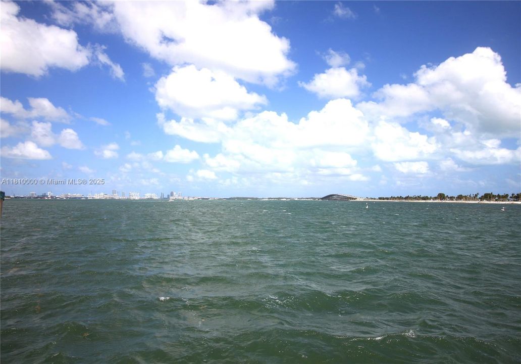 最近售出: $489,000 (1 贝兹, 1 浴室, 804 平方英尺)