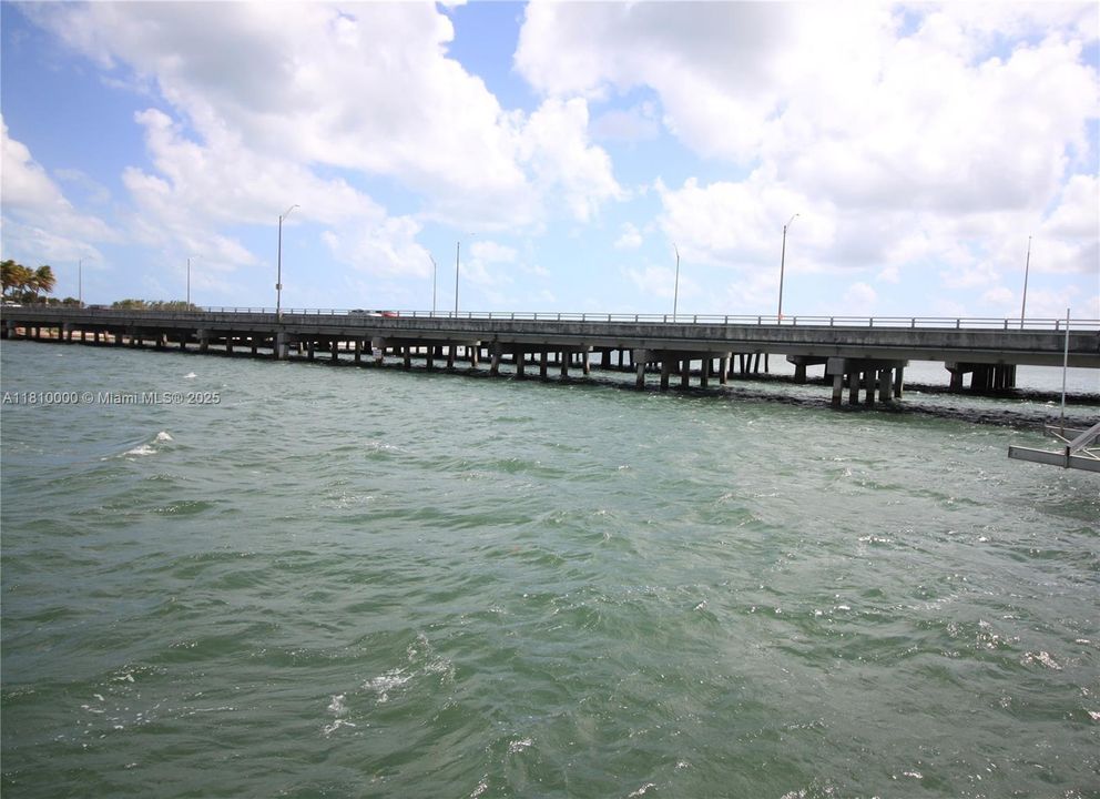 最近售出: $489,000 (1 贝兹, 1 浴室, 804 平方英尺)