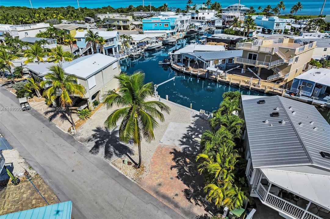 Недавно продано: $1,100,000 (0.04 acres)