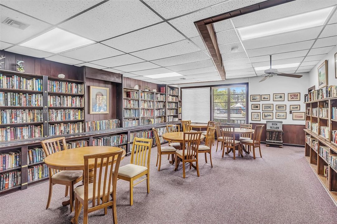 Недавно продано: $1,100,000 (0.04 acres)