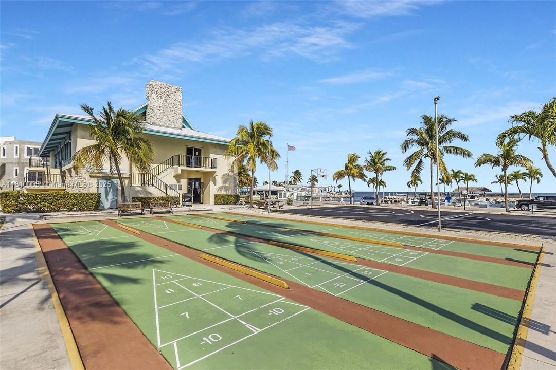 Недавно продано: $1,100,000 (0.04 acres)