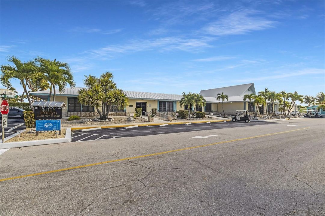 Недавно продано: $1,100,000 (0.04 acres)