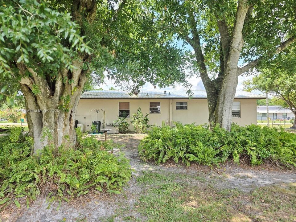 Vendido Recientemente: $249,000 (3 camas, 1 baños, 1323 Pies cuadrados)