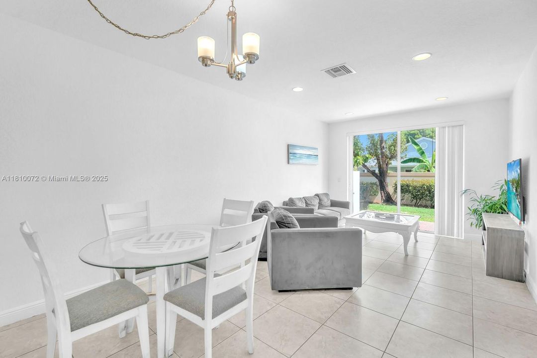 На продажу: $619,000 (4 спален, 3 ванн, 2172 Квадратных фут)