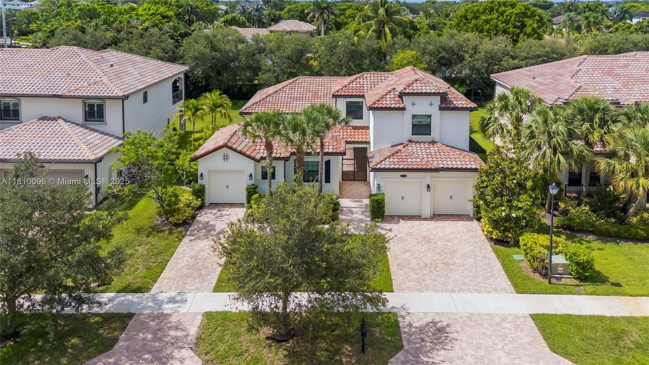 Active With Contract: $1,350,000 (5 beds, 4 baths, 3798 Square Feet)