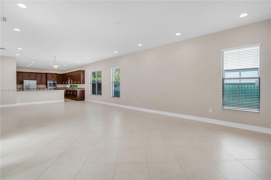 Active With Contract: $1,350,000 (5 beds, 4 baths, 3798 Square Feet)