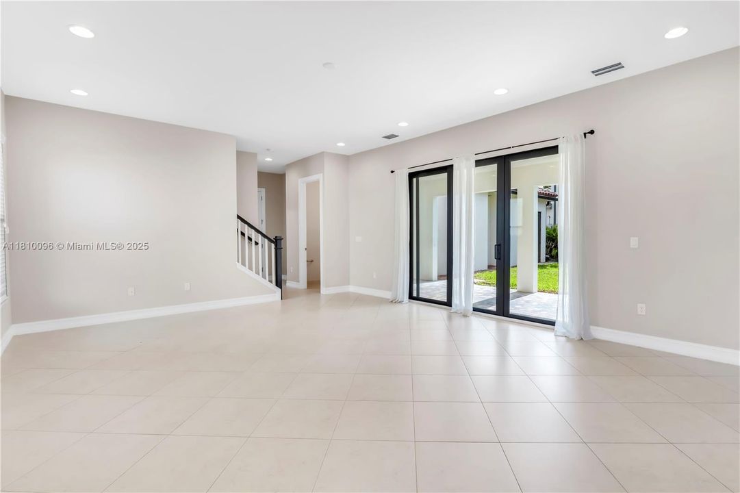 Active With Contract: $1,350,000 (5 beds, 4 baths, 3798 Square Feet)