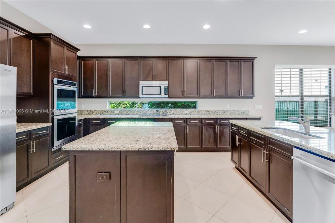 Active With Contract: $1,350,000 (5 beds, 4 baths, 3798 Square Feet)