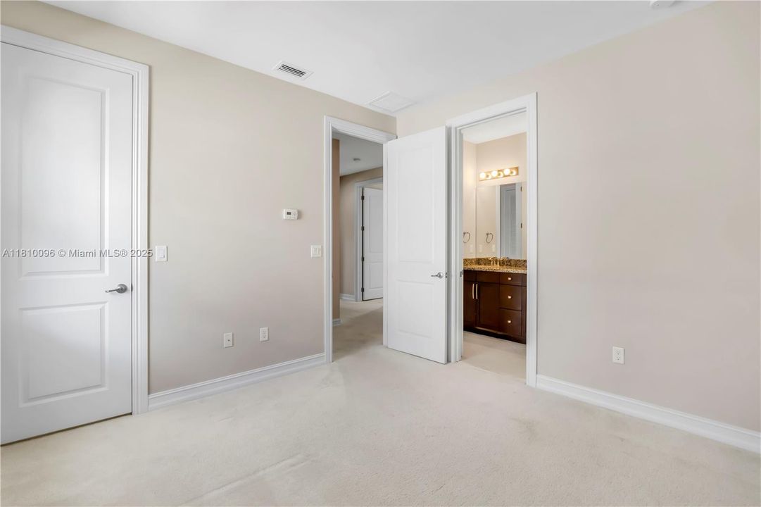 Active With Contract: $1,350,000 (5 beds, 4 baths, 3798 Square Feet)