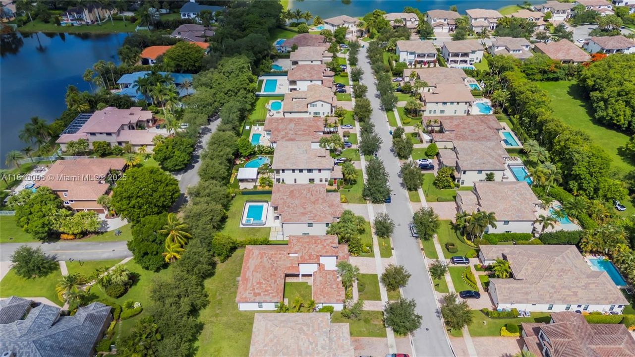 Active With Contract: $1,350,000 (5 beds, 4 baths, 3798 Square Feet)