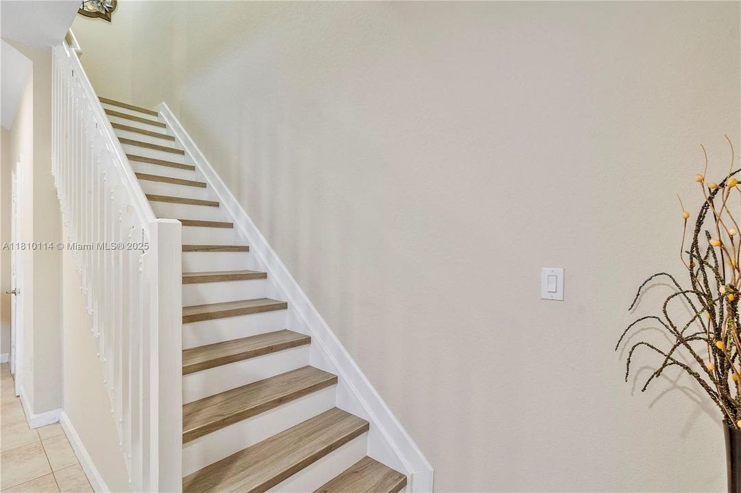 Недавно продано: $505,000 (3 спален, 2 ванн, 1608 Квадратных фут)