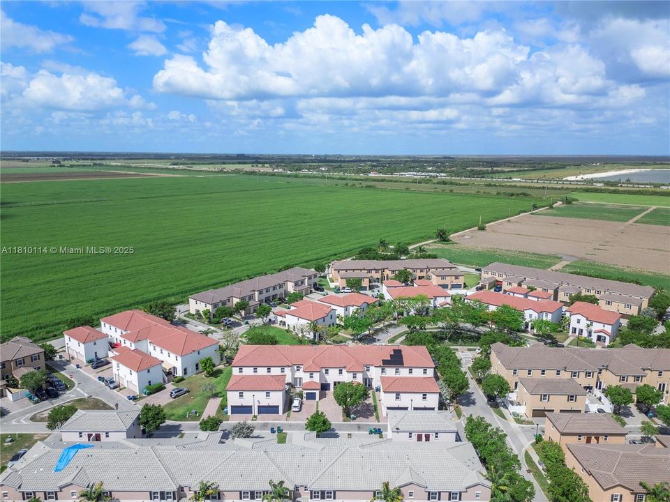 Недавно продано: $505,000 (3 спален, 2 ванн, 1608 Квадратных фут)