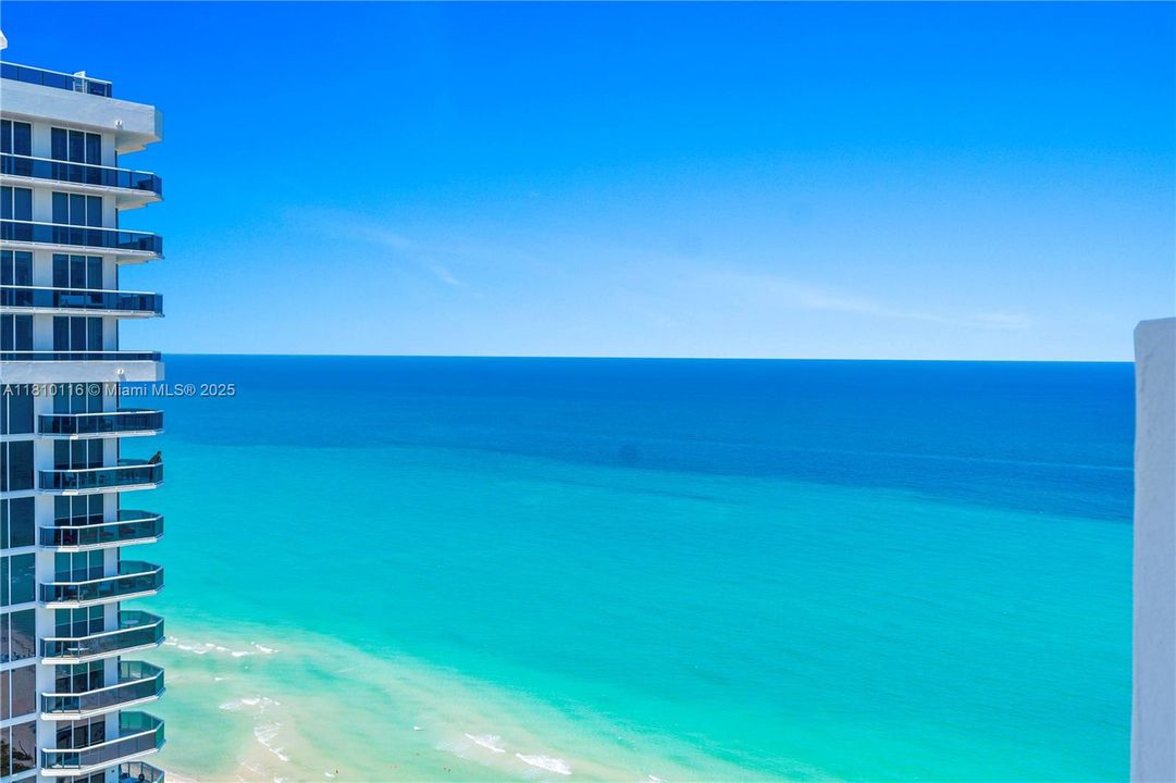 На продажу: $2,590,000 (2 спален, 2 ванн, 1350 Квадратных фут)