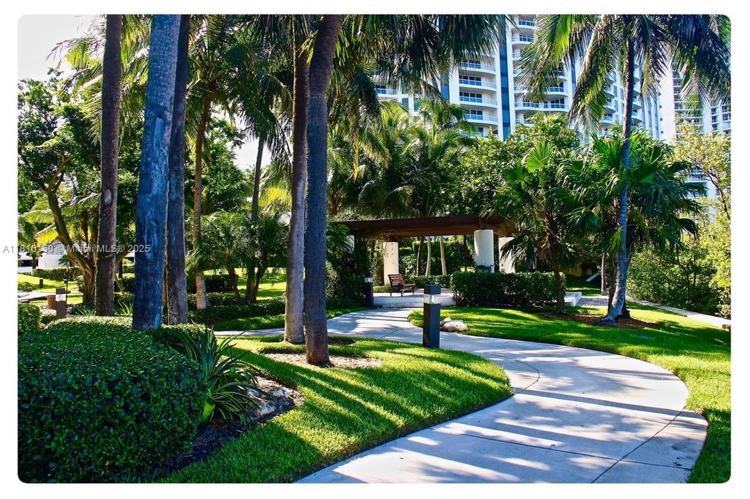 En Venta: $795,000 (2 camas, 2 baños, 1820 Pies cuadrados)