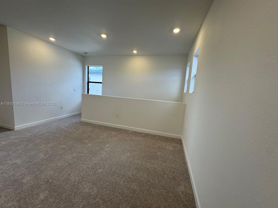 Recientemente alquilado: $4,200 (3 camas, 2 baños, 1854 Pies cuadrados)