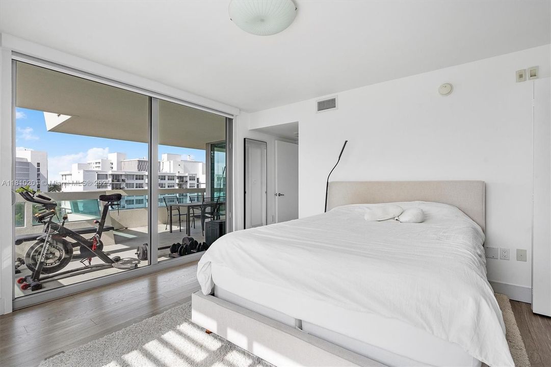 На продажу: $685,000 (2 спален, 2 ванн, 1150 Квадратных фут)