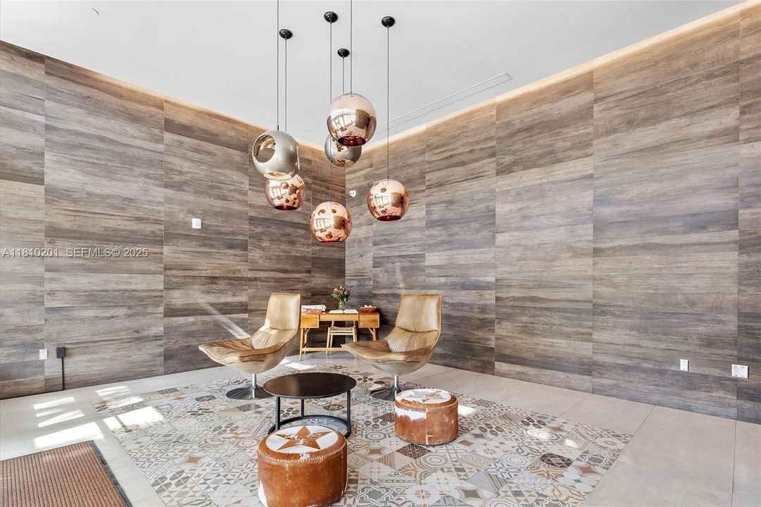 待售: $680,000 (2 贝兹, 2 浴室, 1150 平方英尺)