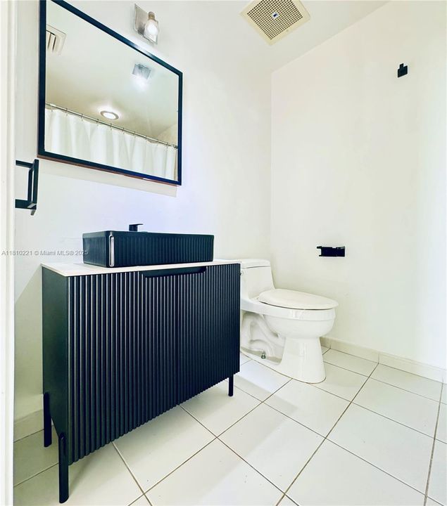 На продажу: $397,500 (1 спален, 1 ванн, 588 Квадратных фут)