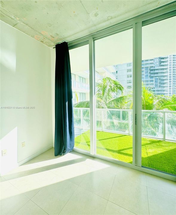 На продажу: $397,500 (1 спален, 1 ванн, 588 Квадратных фут)