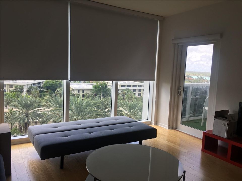 En Venta: $735,000 (1 camas, 1 baños, 896 Pies cuadrados)