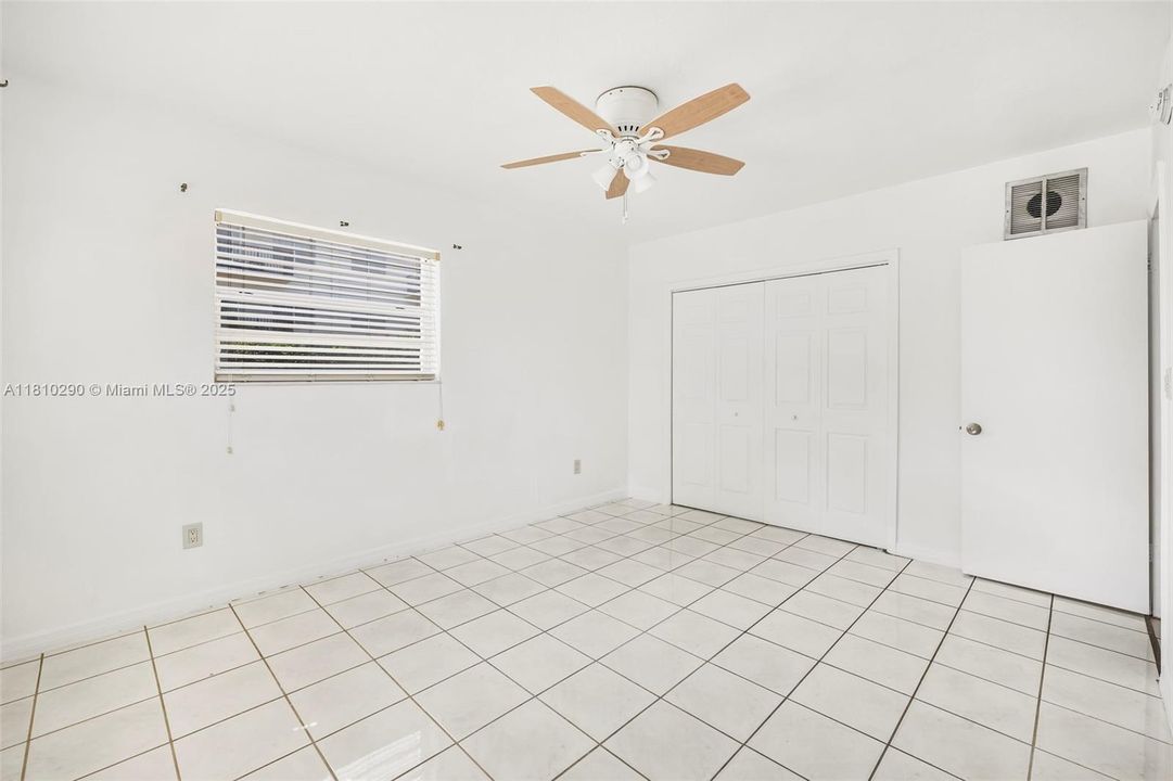 Recently Rented: $1,750 (1 beds, 1 baths, 0 Square Feet)