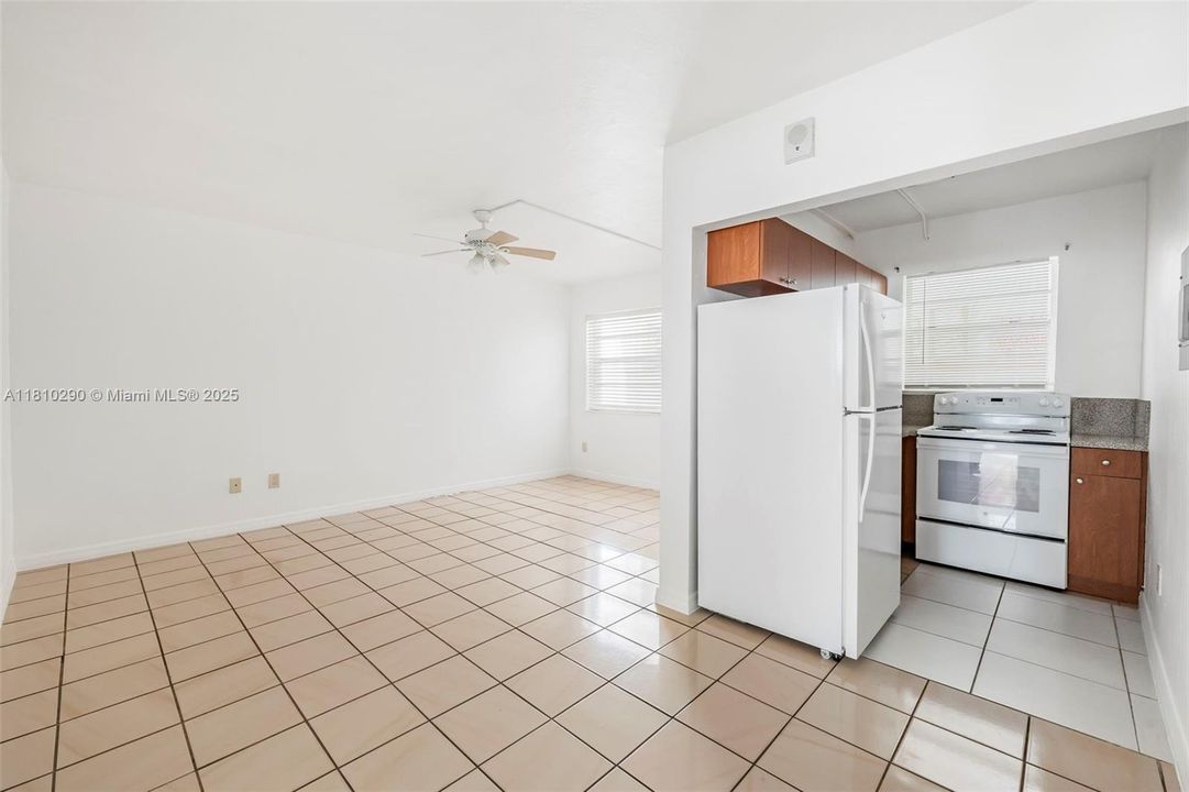 Recently Rented: $1,750 (1 beds, 1 baths, 0 Square Feet)