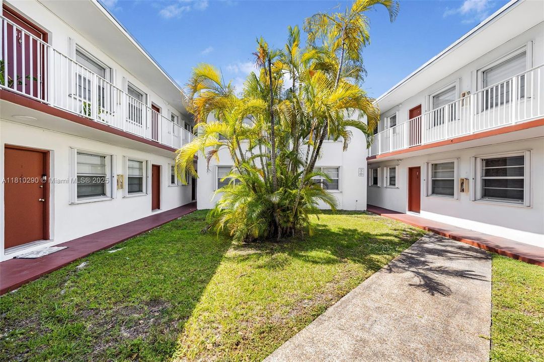 Recently Rented: $1,750 (1 beds, 1 baths, 0 Square Feet)