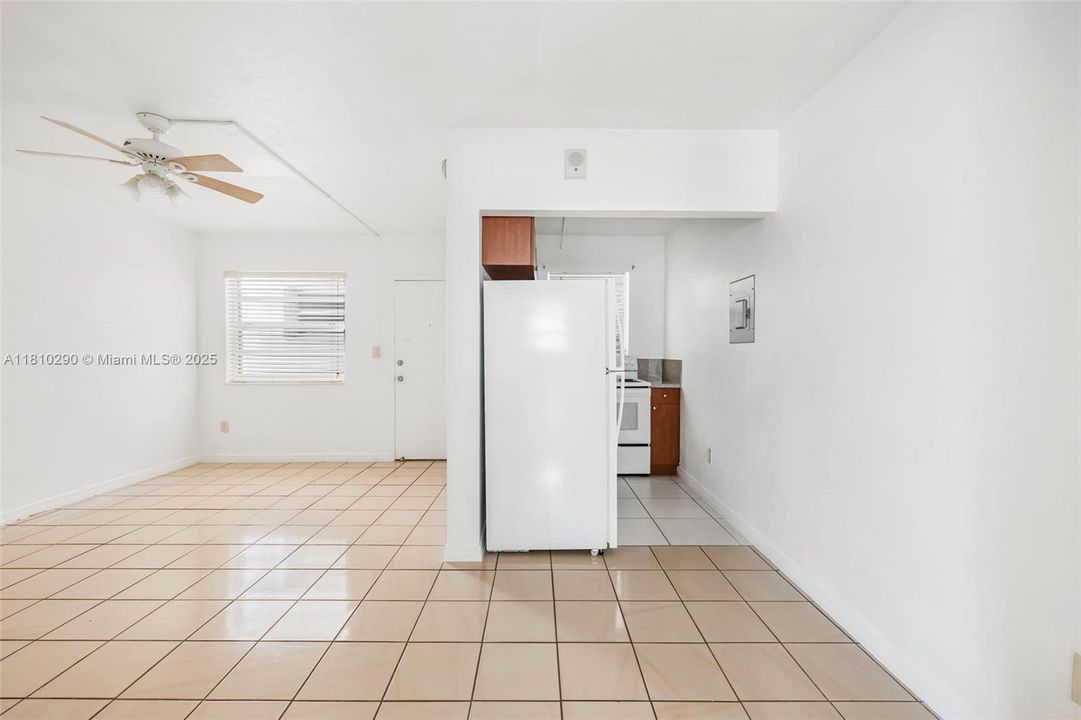 Recently Rented: $1,750 (1 beds, 1 baths, 0 Square Feet)