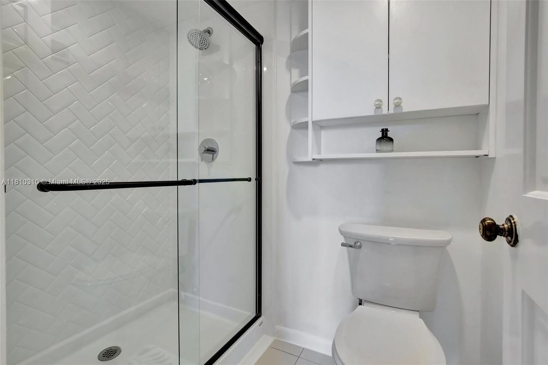 Недавно продано: $327,000 (2 спален, 2 ванн, 1385 Квадратных фут)