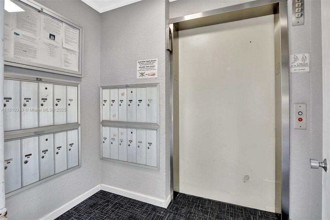 Недавно продано: $327,000 (2 спален, 2 ванн, 1385 Квадратных фут)