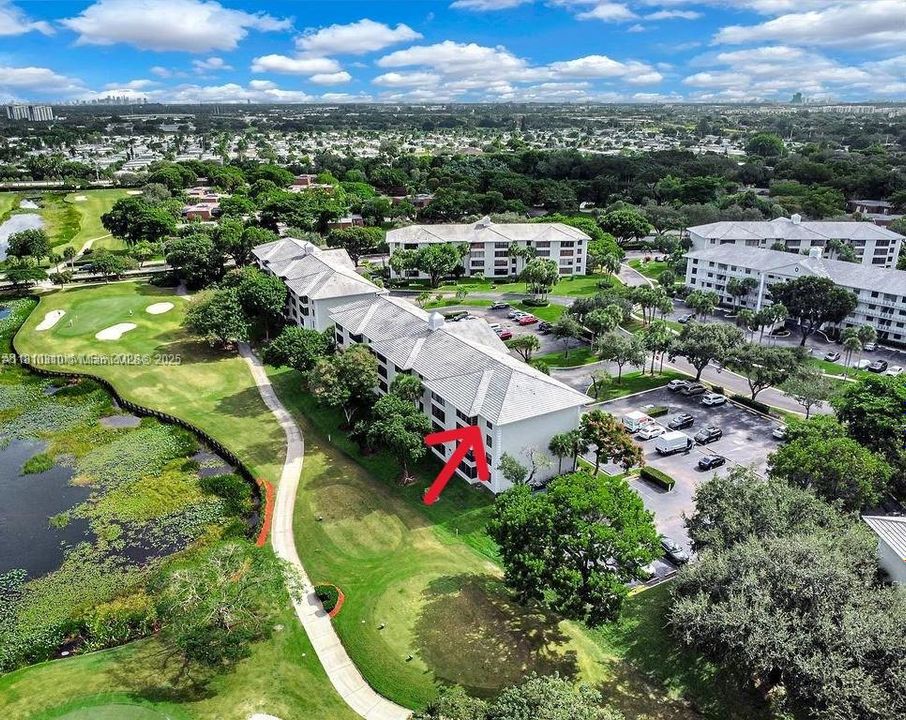 Недавно продано: $327,000 (2 спален, 2 ванн, 1385 Квадратных фут)