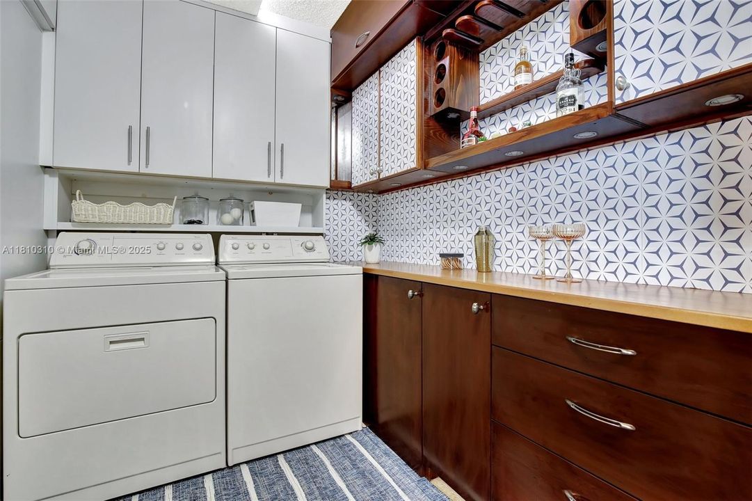 Недавно продано: $327,000 (2 спален, 2 ванн, 1385 Квадратных фут)