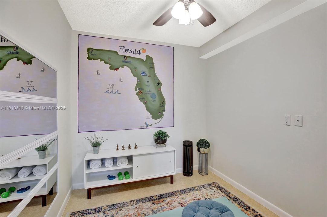 Недавно продано: $327,000 (2 спален, 2 ванн, 1385 Квадратных фут)