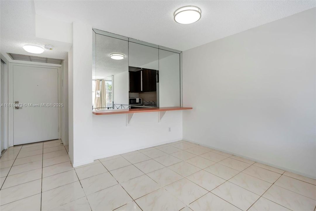 Recently Sold: $190,000 (1 beds, 1 baths, 546 Square Feet)