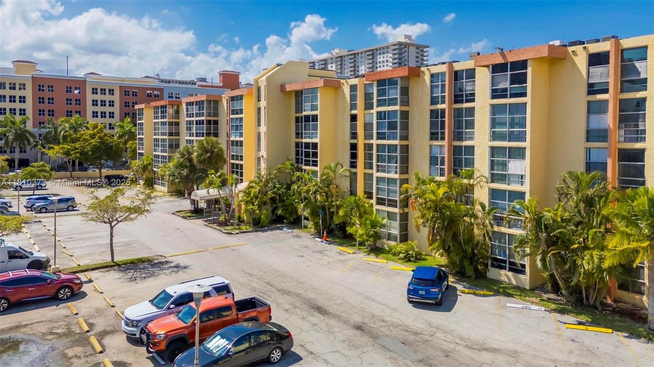 Recently Sold: $190,000 (1 beds, 1 baths, 546 Square Feet)