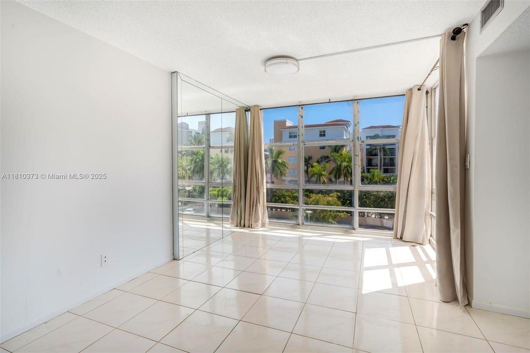 Recently Sold: $190,000 (1 beds, 1 baths, 546 Square Feet)