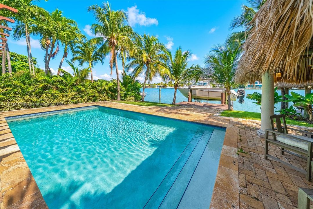 Active With Contract: $6,100,000 (4 beds, 3 baths, 4502 Square Feet)