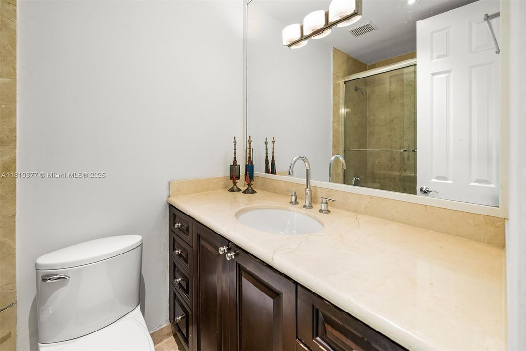 Active With Contract: $6,100,000 (4 beds, 3 baths, 4502 Square Feet)