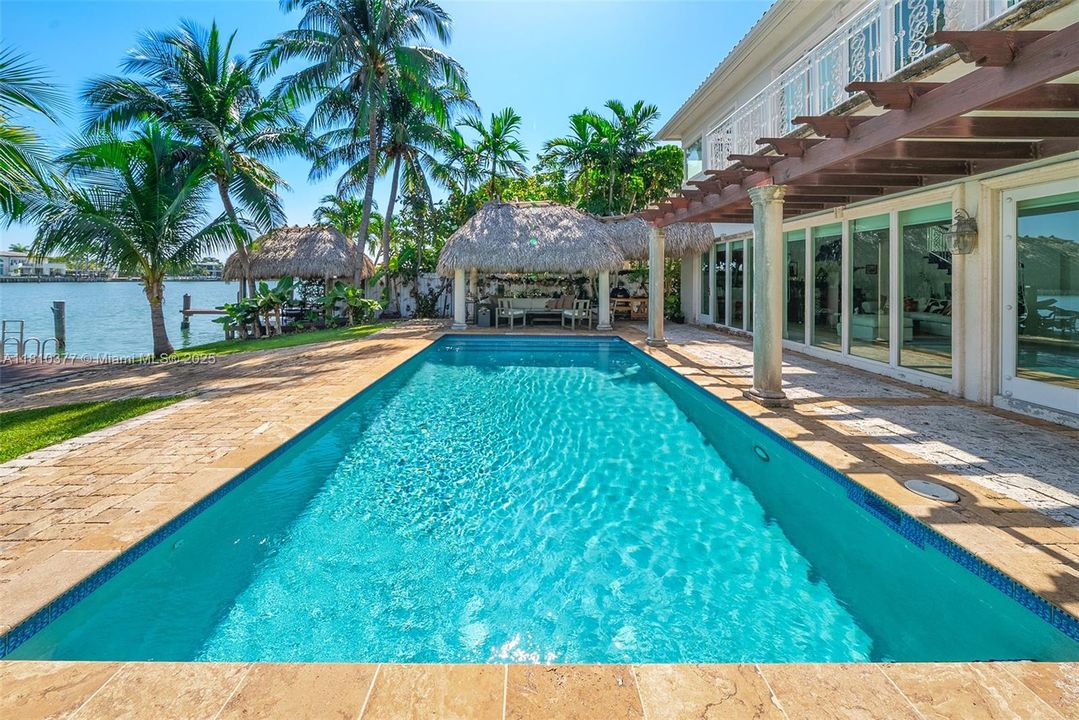 Active With Contract: $6,100,000 (4 beds, 3 baths, 4502 Square Feet)