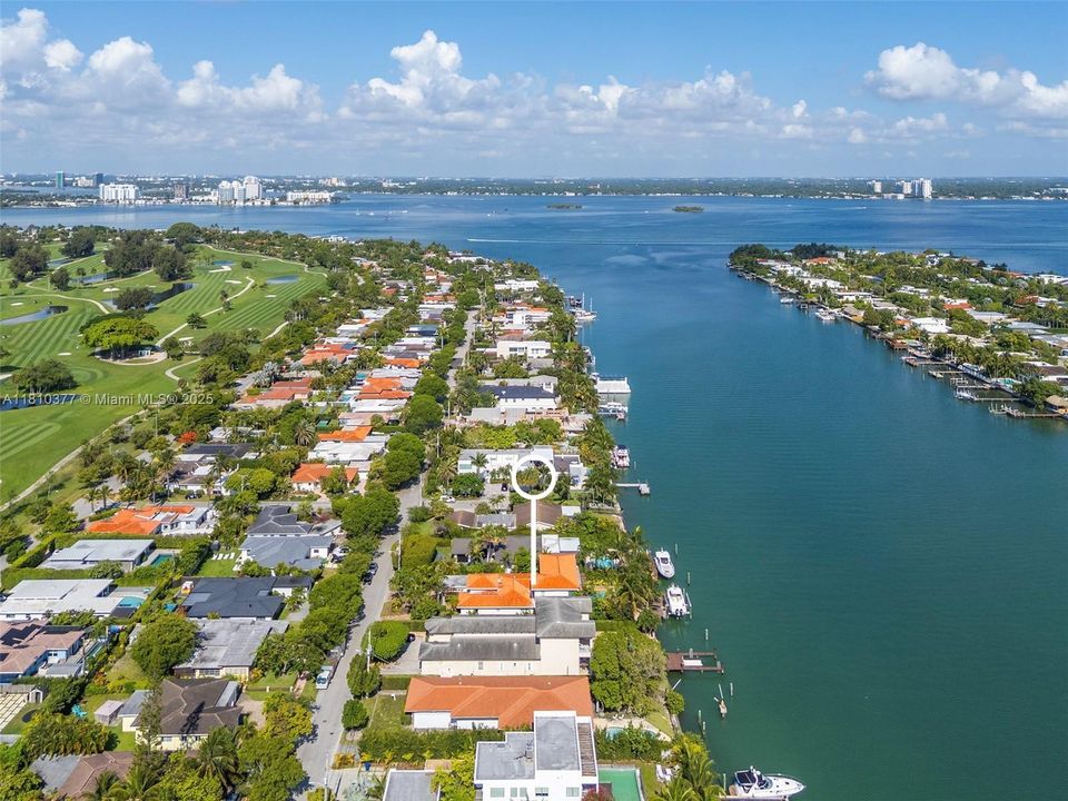 Active With Contract: $6,100,000 (4 beds, 3 baths, 4502 Square Feet)