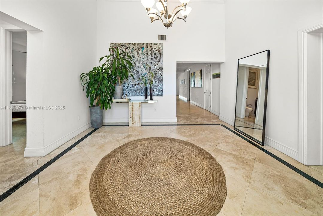 Active With Contract: $6,100,000 (4 beds, 3 baths, 4502 Square Feet)