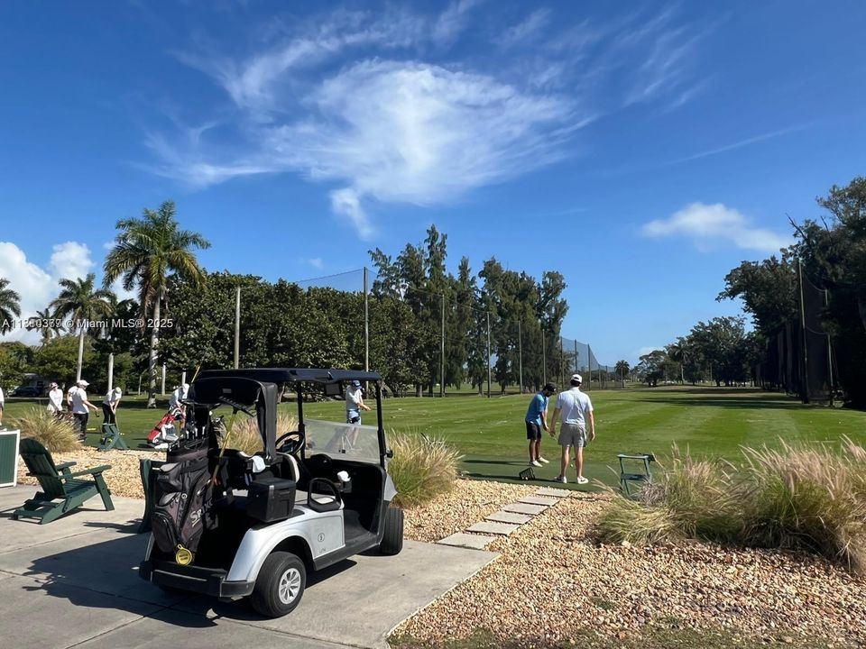 Active With Contract: $6,100,000 (4 beds, 3 baths, 4502 Square Feet)