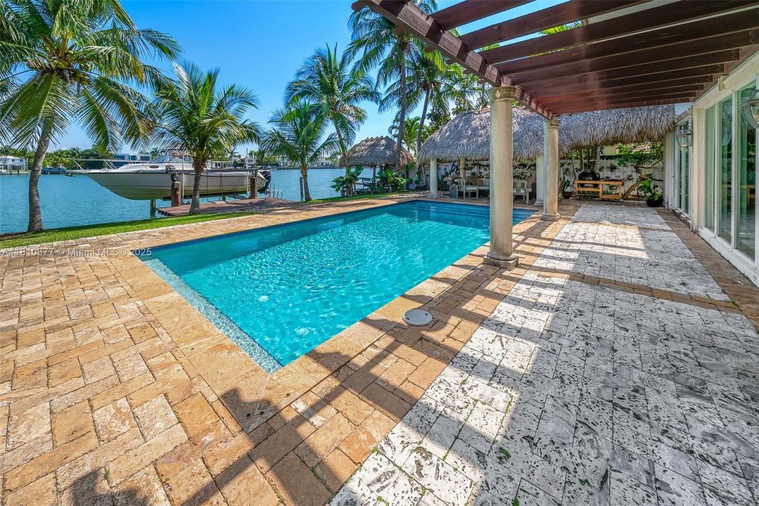 Active With Contract: $6,100,000 (4 beds, 3 baths, 4502 Square Feet)