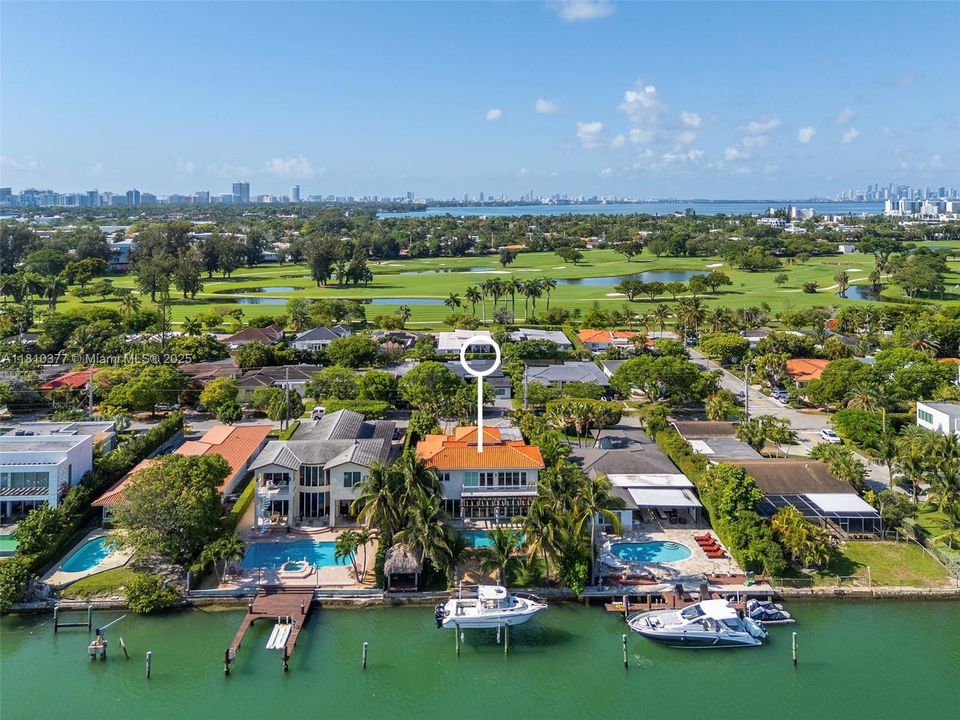 Active With Contract: $6,100,000 (4 beds, 3 baths, 4502 Square Feet)